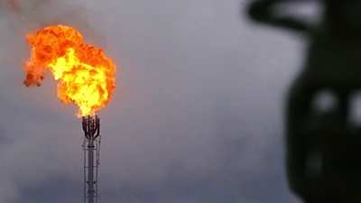 Сжигание попутного газа в России
